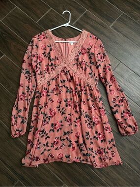 🦄3/$15 Xhilaration Dusty Rose Floral Dress